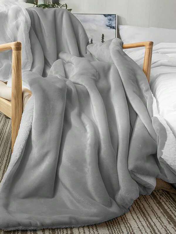 1pc Soft & Lightweight Milk Plus Fleece Thick Blanket - Cozy & Luxurious Plush Throw Light Grey