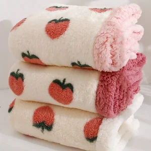 1pc Kids Girls Strawberry Dual Layer Plush Throw Plus Fleece Thick Blanket Multicolor